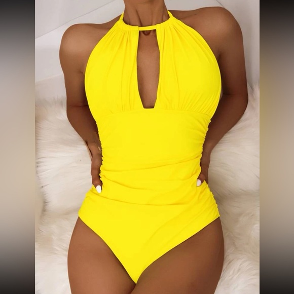 Luxe ruched one piece swimsuit - Picture 2 of 16